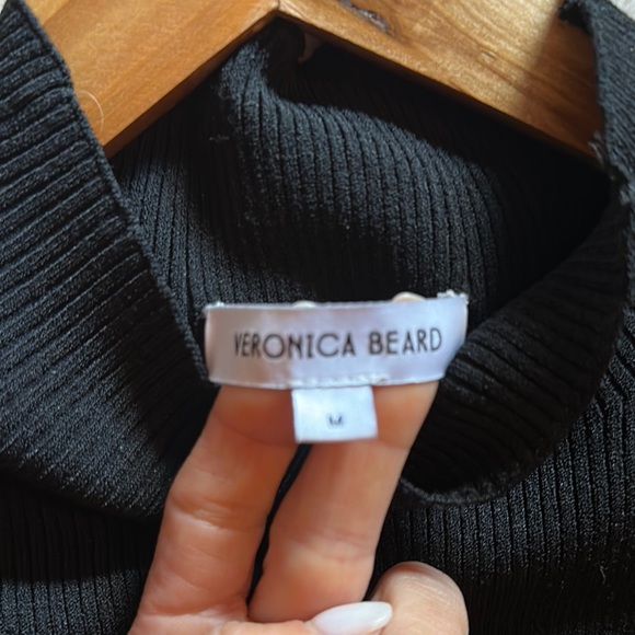 Veronica Beard Black Sleeveless Fitted Blouse - Picture 2 of 3